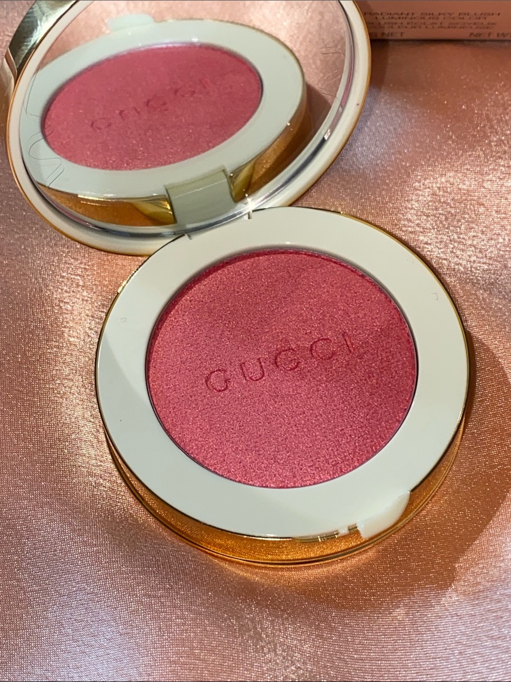 Gucci limited Ed super Glow Blush A— Luminous Fuchsia -Bright Pink Coral New - Picture 11 of 12